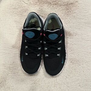 Nike Black and Blue Sneakers Classic Low-Top Design